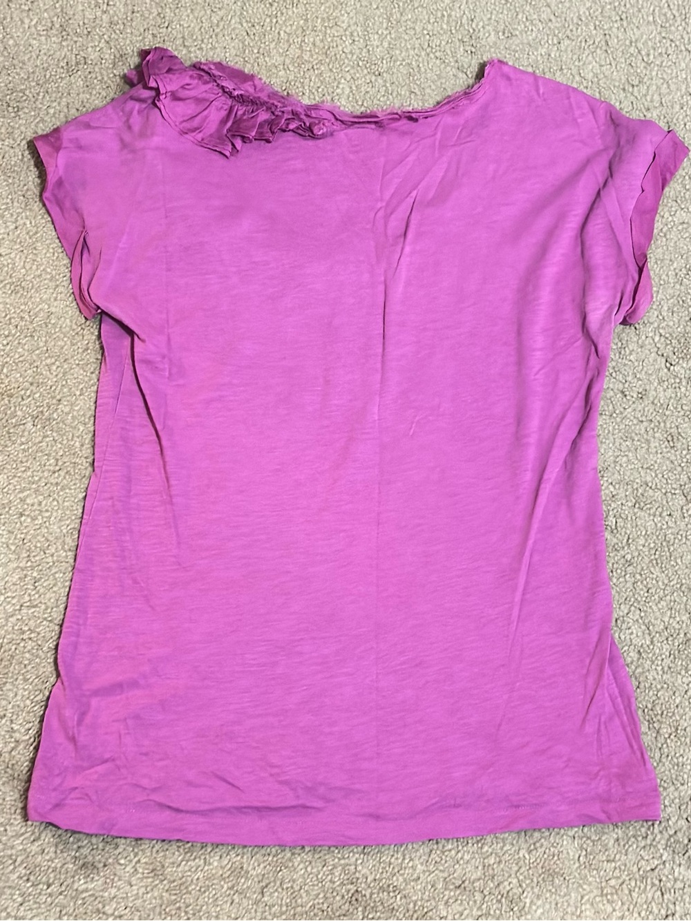 LOFT Petites Fuchsia Pink Ruffle Shoulder Short Sleeve Tee Women’s SIZE SP